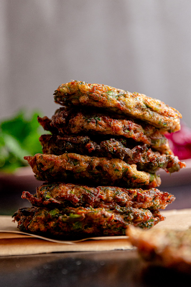 COURGETTE FRITTERS, CRISPY ON THE EDGES, SOFT IN THE MIDDLE 